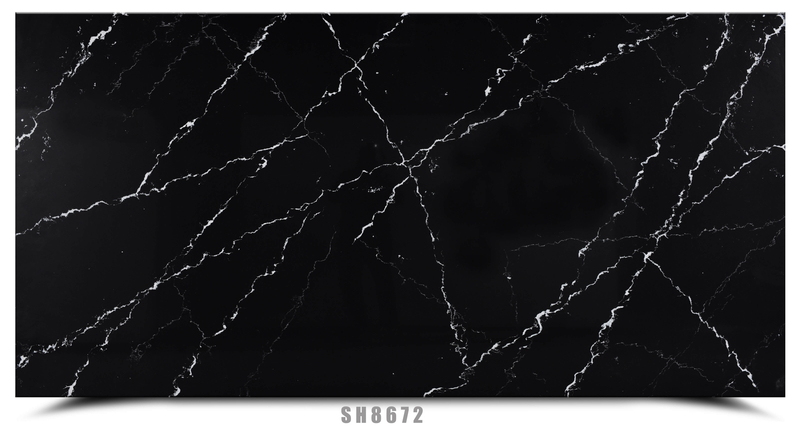 Black Quartz with White Veins SH8672