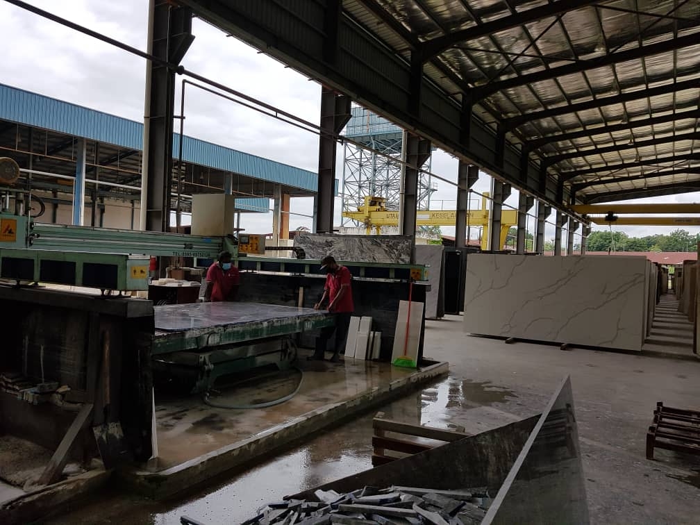 Working principle of quartz slab